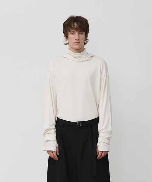 BER DE NOIR（ベールドノワール）の「レイヤードフィンガーホールフードTシャツ（ホワイト）（パーカー・メンズ・その他・MEDIUM/LARGE）」の3枚目の写真