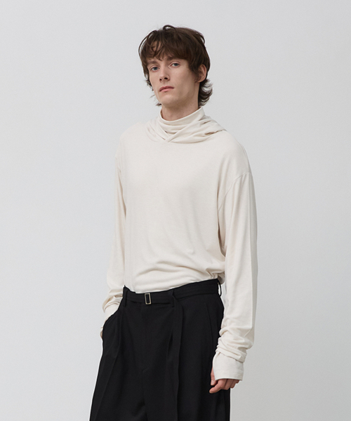 BER DE NOIR（ベールドノワール）の「レイヤードフィンガーホールフードTシャツ（ホワイト）（パーカー・メンズ・その他・MEDIUM/LARGE）」の2枚目の写真