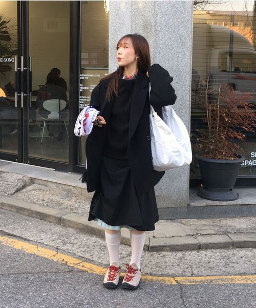 Miseki SEOUL（ミセキソウル）の「Side button knit BLACK（ニット/セーター・レディース・その他・OS）」の6枚目の写真