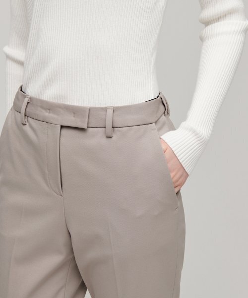 MUSINSA STANDARD WOMAN（ムシンサスタンダードウーマン）の「ウィメンズヘビーウェイト裏起毛スリムストレートヒドゥンバンディングスラックス[ライトベージュ]（スラックス・レディース・その他・30/24/25/26/27/28/29）」の4枚目の写真