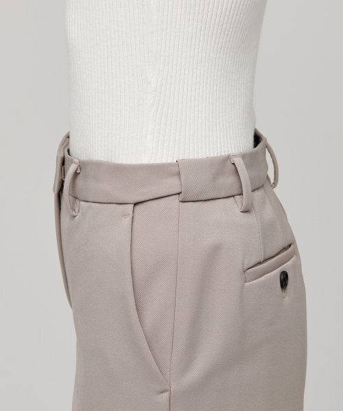 MUSINSA STANDARD WOMAN（ムシンサスタンダードウーマン）の「ウィメンズヘビーウェイト裏起毛スリムストレートヒドゥンバンディングスラックス[ライトベージュ]（スラックス・レディース・その他・30/24/25/26/27/28/29）」の5枚目の写真