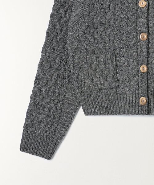 TTUDEMENT（トュードメント）の「CABLE CARDIGAN CHARCOAL（カーディガン/ボレロ・レディース・その他・FREE）」の5枚目の写真
