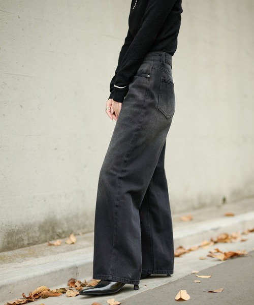 LAULEN（ローレン）の「wide leg straight denim pants / ワイドレッグストレートデニムパンツ（デニムパンツ・レディース・ブルー/ブラック・S/M）」の20枚目の写真