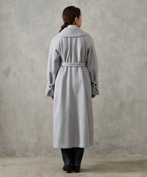 AIMER（エメ）の「RESCWOOL(R) モッサビッグカラーフィット&フレアベルテッドコート（その他アウター・レディース・アイボリー/ライトグレー/ブラウン・MEDIUM）」の18枚目の写真