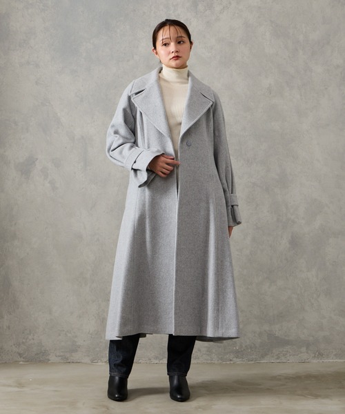 AIMER（エメ）の「RESCWOOL(R) モッサビッグカラーフィット&フレアベルテッドコート（その他アウター・レディース・アイボリー/ライトグレー/ブラウン・MEDIUM）」の6枚目の写真