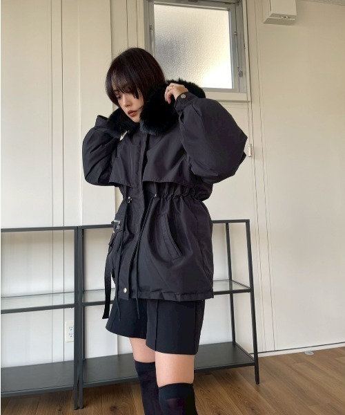 AMAIL（アマイル）の「Snowline Coat（ダウンジャケット/コート・レディース・ブラック/ベージュ・FREE）」の4枚目の写真