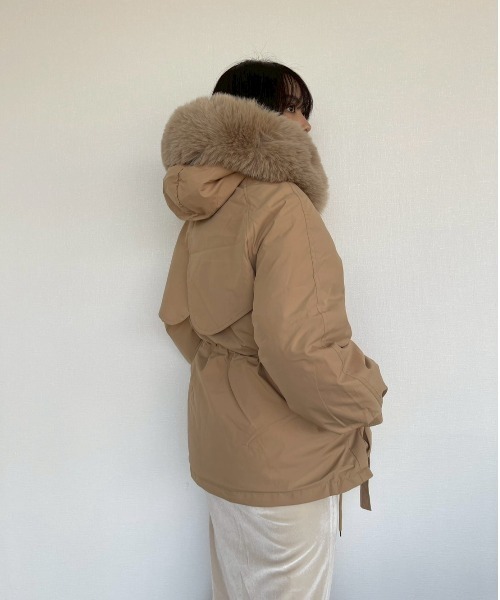 AMAIL（アマイル）の「Snowline Coat（ダウンジャケット/コート・レディース・ブラック/ベージュ・FREE）」の12枚目の写真