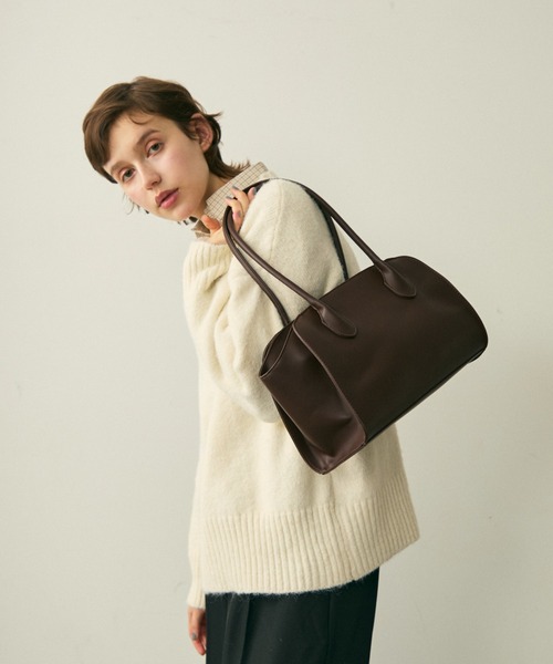 full/fill.(フルフィル)の「faux leather boston bag / フェイクレザーボストンバッグ(ボストンバッグ・レディース・ブラウン/ブラック・FREE)」の7枚目の写真