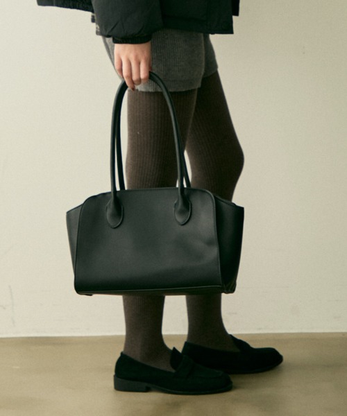 full/fill.(フルフィル)の「faux leather boston bag / フェイクレザーボストンバッグ(ボストンバッグ・レディース・ブラウン/ブラック・FREE)」の19枚目の写真