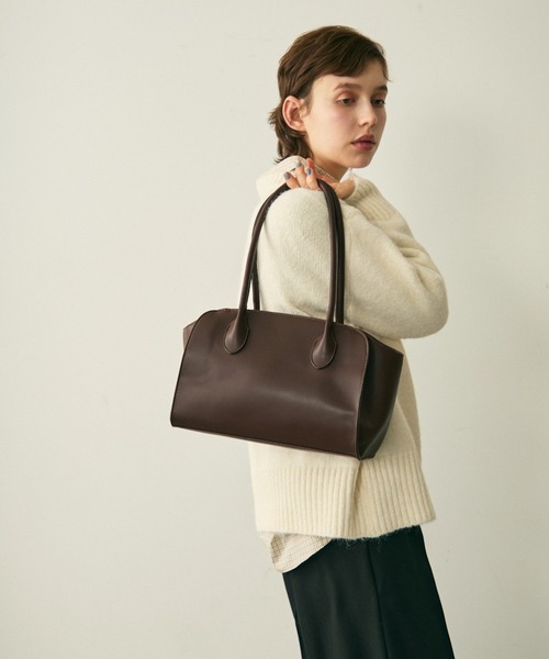 full/fill.(フルフィル)の「faux leather boston bag / フェイクレザーボストンバッグ(ボストンバッグ・レディース・ブラウン/ブラック・FREE)」の9枚目の写真