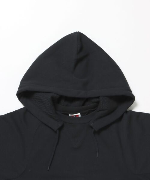 BEN DAVIS/WHITE LABEL(ベンデイビス ホワイトラベル)の「【BEN DAVIS(ベンデイビス)】70’S FIT AFTER HOODIE / ビッグシルエット プルオーバー フーディ 裏毛 ワッフル 短丈(パーカー・メンズ・オフホワイト/グレー/レッド/ブラック・X-LARGE/LARGE/MEDIUM)」の7枚目の写真