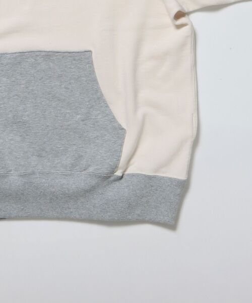 BEN DAVIS/WHITE LABEL(ベンデイビス ホワイトラベル)の「【BEN DAVIS(ベンデイビス)】70’S FIT AFTER HOODIE / ビッグシルエット プルオーバー フーディ 裏毛 ワッフル 短丈(パーカー・メンズ・オフホワイト/グレー/レッド/ブラック・X-LARGE/LARGE/MEDIUM)」の13枚目の写真