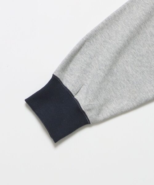 BEN DAVIS/WHITE LABEL(ベンデイビス ホワイトラベル)の「【BEN DAVIS(ベンデイビス)】70’S FIT AFTER HOODIE / ビッグシルエット プルオーバー フーディ 裏毛 ワッフル 短丈(パーカー・メンズ・オフホワイト/グレー/レッド/ブラック・X-LARGE/LARGE/MEDIUM)」の19枚目の写真