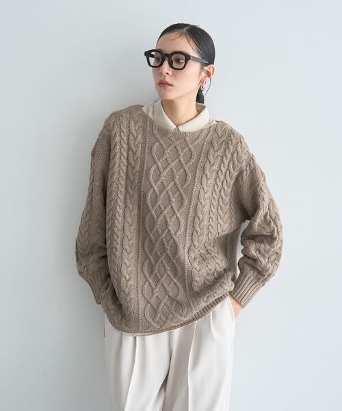 YECCA VECCA（イェッカヴェッカ）の「ケーブルニット（ニット/セーター・レディース・モカ/ネイビー/ブルー・FREE）」の4枚目の写真