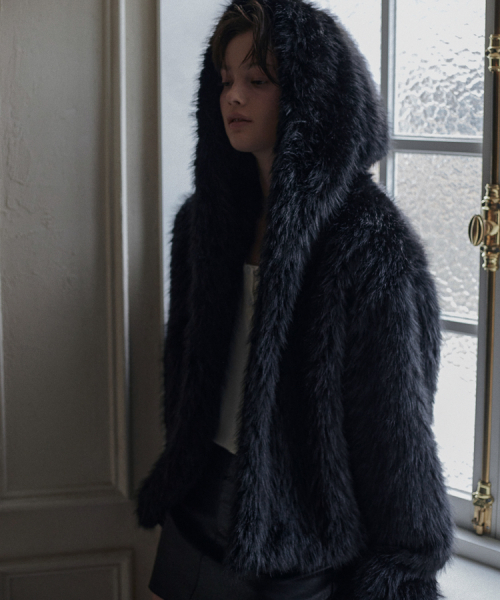 Overfit Hood Fur Jacket [Black] 