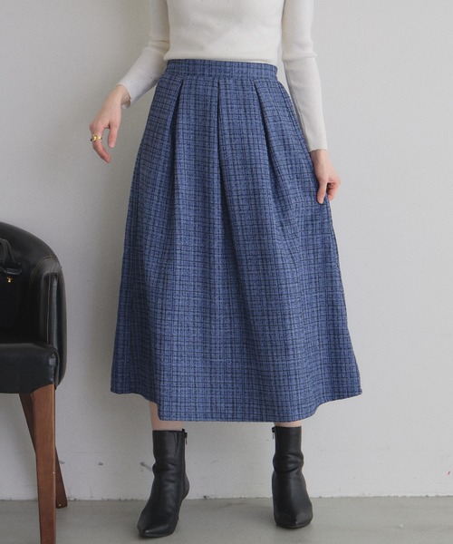 &. NOSTALGIA（アンドドットノスタルジア）の「ツイードタックフレアスカート（スカート・レディース・ブラック/オフホワイト/ブルー・M）」の3枚目の写真