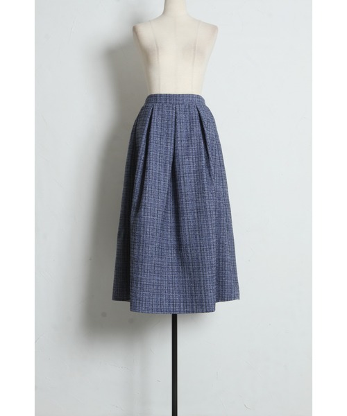 &. NOSTALGIA（アンドドットノスタルジア）の「ツイードタックフレアスカート（スカート・レディース・ブラック/オフホワイト/ブルー・M）」の20枚目の写真
