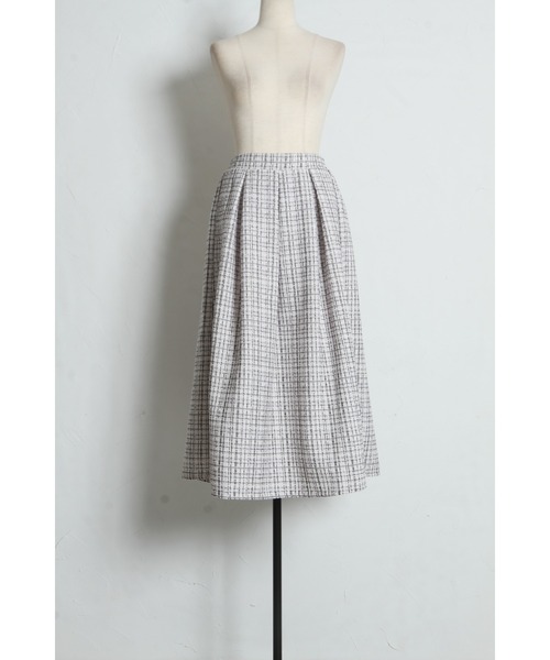&. NOSTALGIA（アンドドットノスタルジア）の「ツイードタックフレアスカート（スカート・レディース・ブラック/オフホワイト/ブルー・M）」の22枚目の写真