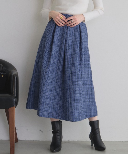 &. NOSTALGIA（アンドドットノスタルジア）の「ツイードタックフレアスカート（スカート・レディース・ブラック/オフホワイト/ブルー・M）」の11枚目の写真