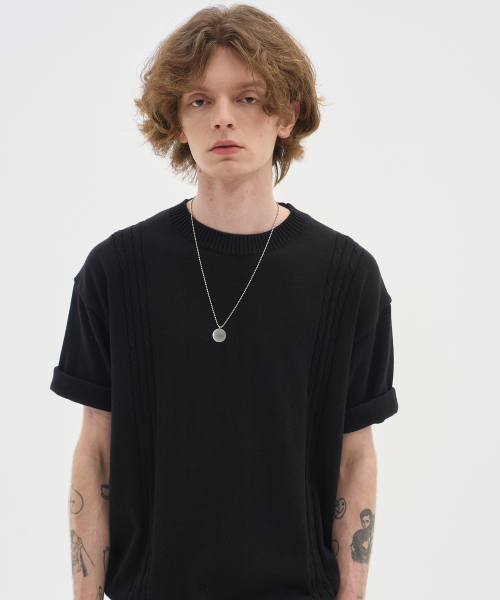 BLOND9(ブロンドナイン)の「ソフトケーブルラウンド半袖ニット_ブラック(ニット/セーター・メンズ・その他・MEDIUM/LARGE/X-LARGE)」の2枚目の写真