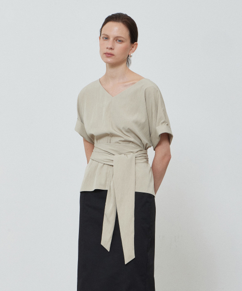 平和屋着物○小千谷紬 草花文 正絹 逸品 DAAY5953ud