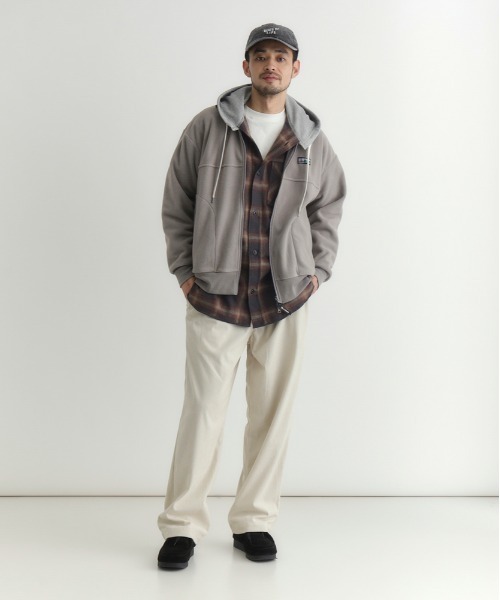 CAMP7(キャンプセブン)の「CAMP7(キャンプ7)【メンズ】フリースフルジップロゴブルゾン(ブルゾン・メンズ・オフホワイト/グレー/ブラック・S/M/L/XL)」の14枚目の写真