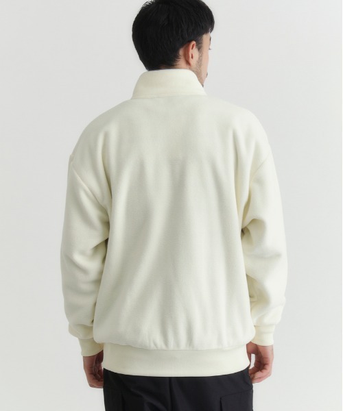CAMP7(キャンプセブン)の「CAMP7(キャンプ7)【メンズ】フリースフルジップロゴブルゾン(ブルゾン・メンズ・オフホワイト/グレー/ブラック・S/M/L/XL)」の17枚目の写真