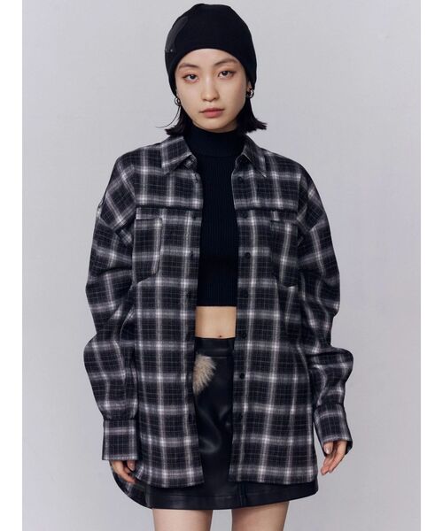 EMODA(エモダ)の「エッジレースオーバーシャツ(シャツ/ブラウス・レディース・ブラック/ベージュ/ネイビー・FREE)」の10枚目の写真