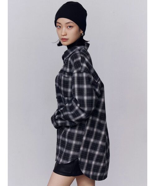 EMODA(エモダ)の「エッジレースオーバーシャツ(シャツ/ブラウス・レディース・ブラック/ベージュ/ネイビー・FREE)」の9枚目の写真