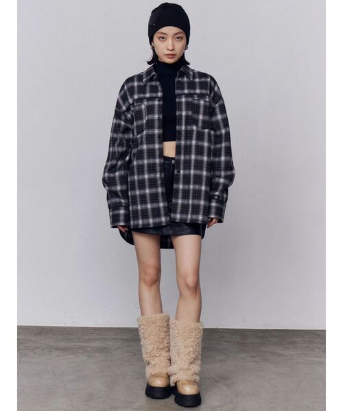 EMODA(エモダ)の「エッジレースオーバーシャツ(シャツ/ブラウス・レディース・ブラック/ベージュ/ネイビー・FREE)」の8枚目の写真