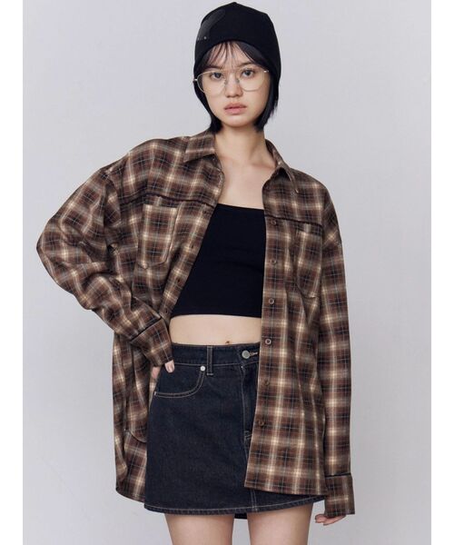 EMODA（エモダ）の「エッジレースオーバーシャツ（シャツ/ブラウス・レディース・ブラック/ベージュ/ネイビー・FREE）」の4枚目の写真