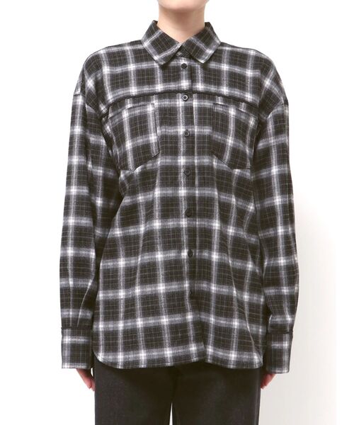 EMODA（エモダ）の「エッジレースオーバーシャツ（シャツ/ブラウス・レディース・ブラック/ベージュ/ネイビー・FREE）」の9枚目の写真