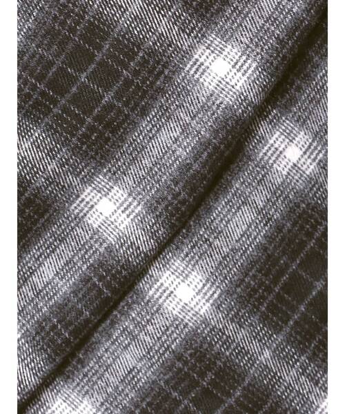 EMODA（エモダ）の「エッジレースオーバーシャツ（シャツ/ブラウス・レディース・ブラック/ベージュ/ネイビー・FREE）」の16枚目の写真