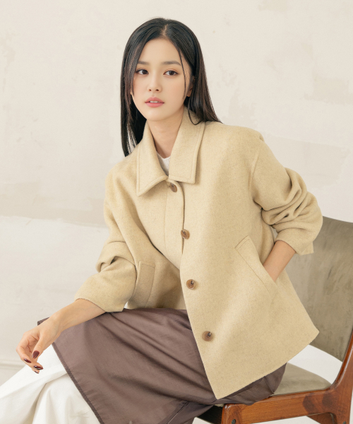 SOUP（スープ）の「スタンドカラー ネック ハーフウールブレンドコート(SBAHCF2)（ダッフルコート・レディース・ライトイエロー・55/66）」の2枚目の写真