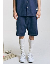 CONTEMENT（コンテメント）の「LYOCELL DENIM LOOSE FIT SHORTS（その他パンツ）」