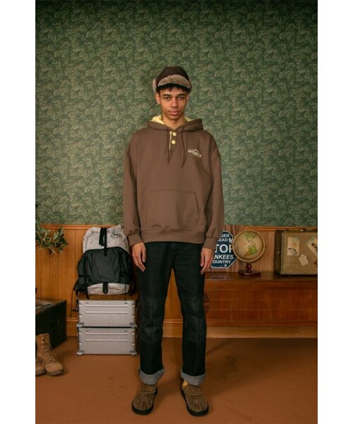 PITHSPORTS（ピース スポーツ）の「E.H.E.S Button Hoodie (Brown)（パーカー・レディース・その他・LARGE）」の4枚目の写真