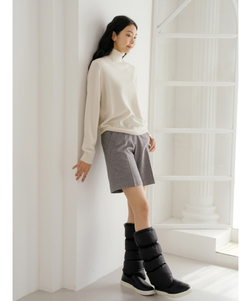 NITINA(ニティナ)の「ウールブレンドクラシックハーフパンツ L/GR(スラックス・レディース・ライトグレー・SMALL/MEDIUM/LARGE)」の7枚目の写真