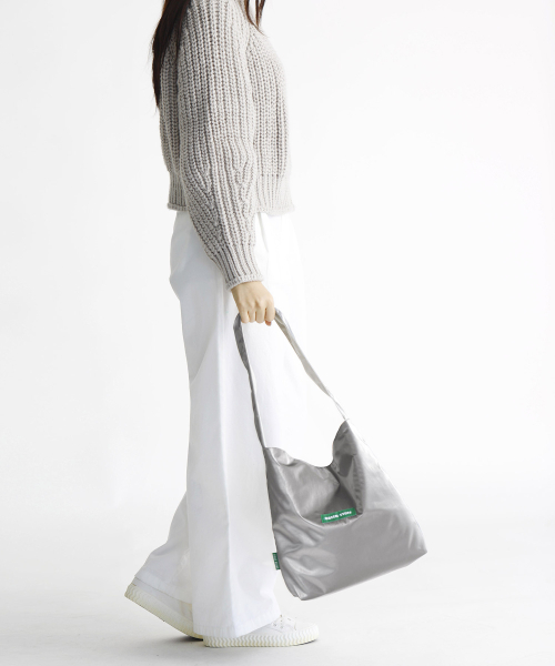 GREEN STUFF（グリーンスタッフ）の「seem full bag 62 - metallic nylon titanium silver（エコバッグ/サブバッグ・レディース・その他・FREE）」の7枚目の写真