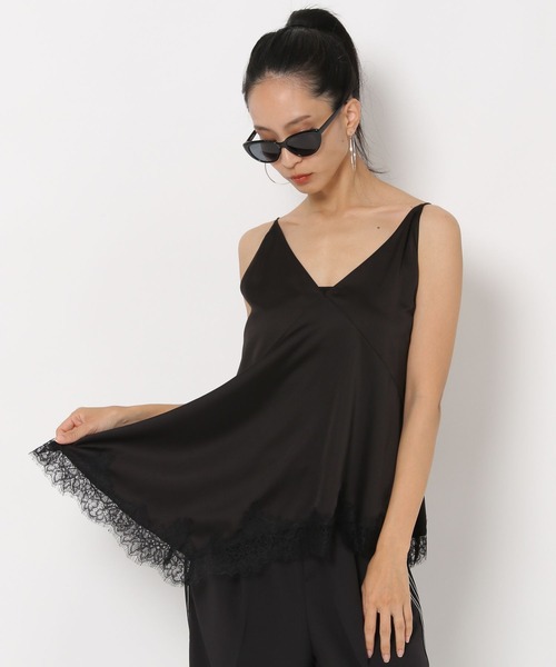 HEREIAM（ヘレイアム）の「【HEREIAM】シーズンレス/ドロストレースサテンキャミ（キャミソール・レディース・ブラック/ナチュラル・FREE）」の20枚目の写真