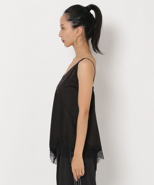 HEREIAM（ヘレイアム）の「【HEREIAM】シーズンレス/ドロストレースサテンキャミ（キャミソール・レディース・ブラック/ナチュラル・FREE）」の5枚目の写真