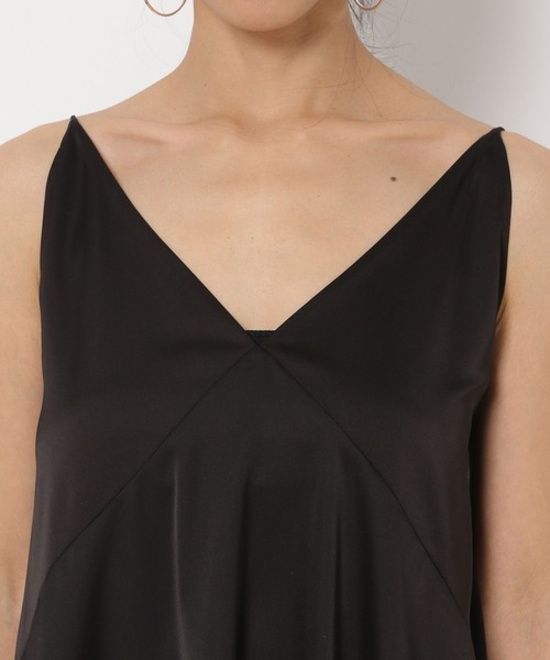 HEREIAM（ヘレイアム）の「【HEREIAM】シーズンレス/ドロストレースサテンキャミ（キャミソール・レディース・ブラック/ナチュラル・FREE）」の7枚目の写真