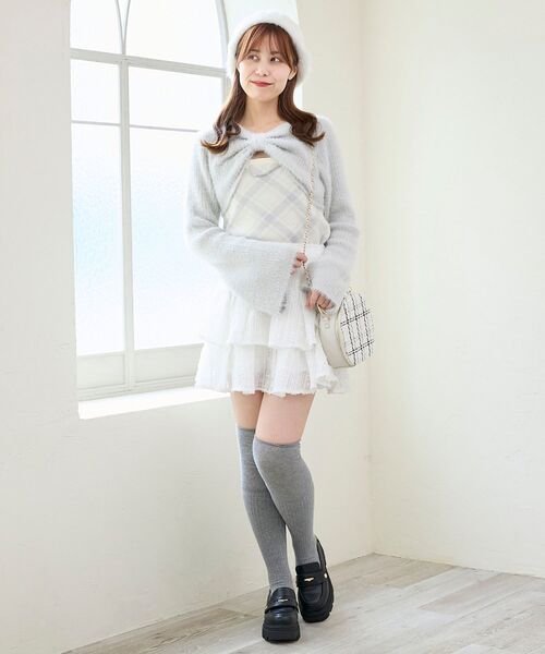 MAJESTIC LEGON（マジェスティックレゴン）の「キラふわシアーミニスカパン（スカート・レディース・ブラック/オフホワイト/アイボリー・MEDIUM）」の6枚目の写真