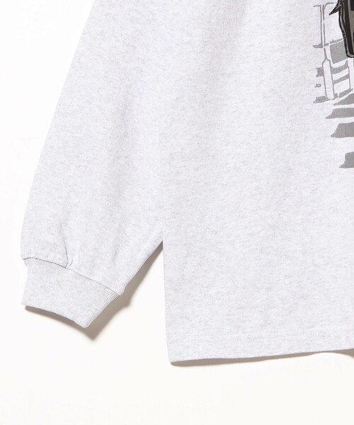 BEAMS T(ビームスティー)の「Yohei Yasumitsu / Long Sleeve T-shirt(Tシャツ/カットソー・メンズ・ライトグレー・SMALL/MEDIUM/LARGE/X-LARGE)」の4枚目の写真