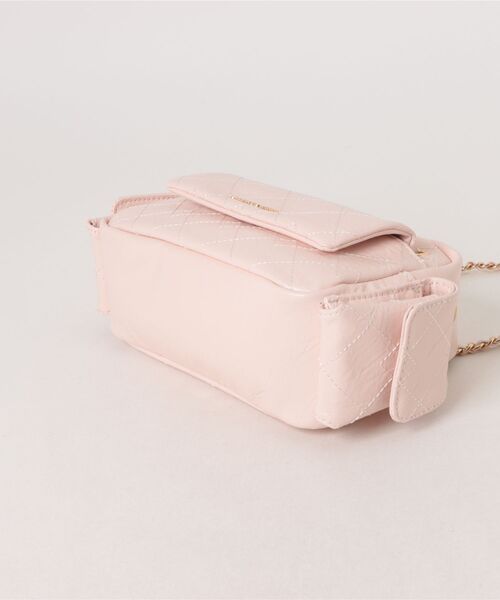 CHARLES & KEITH（チャールズ & キース）の「Duo ドゥオ キルトクロス
