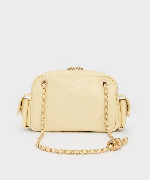 CHARLES & KEITH(チャールズ & キース)の「Duo ドゥオ キルトクロスボディーバッグ(ショルダーバッグ・レディース・ミント/ピンク系その他3/ライトイエロー/ブラック・S)」の9枚目の写真