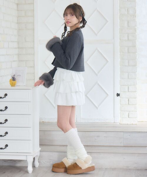 ems excite（エムズエキサイト）の「ファー付中綿リボンJK（ノーカラージャケット・レディース・グレー系その他/ブラック・FREE）」の17枚目の写真