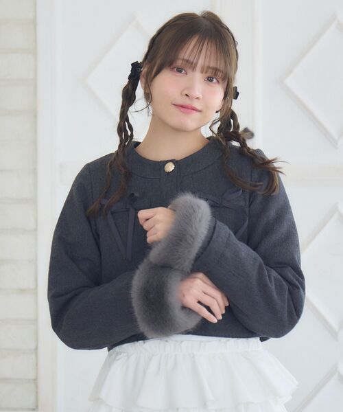 ems excite（エムズエキサイト）の「ファー付中綿リボンJK（ノーカラージャケット・レディース・グレー系その他/ブラック・FREE）」の18枚目の写真