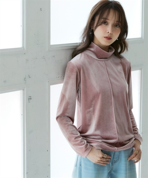 nissen(ニッセン)の「ふわふわベロアセンターラインハイネックプルオーバー<大きいサイズ有>(Tシャツ/カットソー・レディース・ベージュ/ブルーグレー/ダークグリーン/ライトピンク・LL/L/M/S/3L)」の4枚目の写真