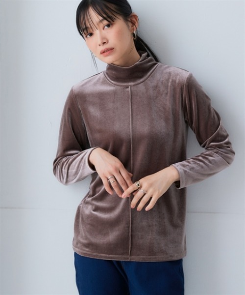 nissen(ニッセン)の「ふわふわベロアセンターラインハイネックプルオーバー<大きいサイズ有>(Tシャツ/カットソー・レディース・ベージュ/ブルーグレー/ダークグリーン/ライトピンク・LL/L/M/S/3L)」の15枚目の写真