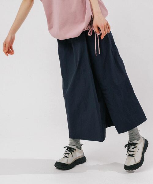 EKAL(エカル)の「『UR TECH』ナイロンタッサ-ラップ風スカート(スカート・レディース・ネイビー/ベージュ/イエロー/ライトブルー・ONE)」の13枚目の写真